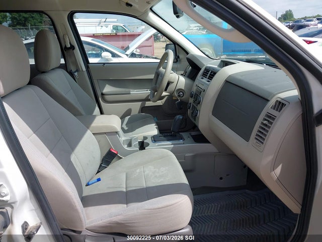 Продаж на аукціоні авто 2010 Ford Escape Xlt, vin: 1FMCU0D76AKD35886, номер лоту: 30092225