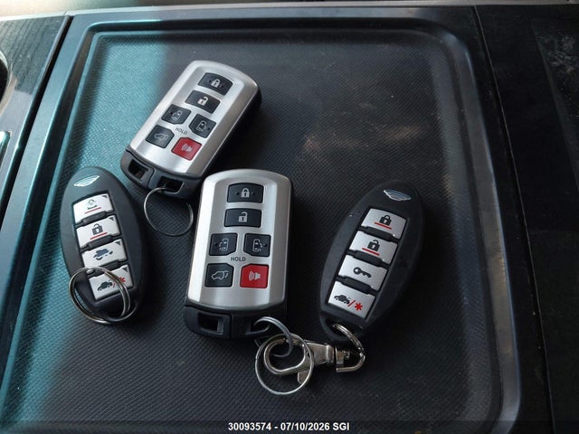 2015 Toyota Sienna Xle/limited მანქანა იყიდება აუქციონზე, vin: 5TDDK3DC9FS118586, აუქციონის ნომერი: 30093574