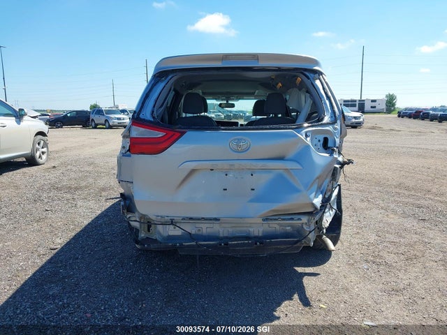 2015 Toyota Sienna Xle/limited მანქანა იყიდება აუქციონზე, vin: 5TDDK3DC9FS118586, აუქციონის ნომერი: 30093574
