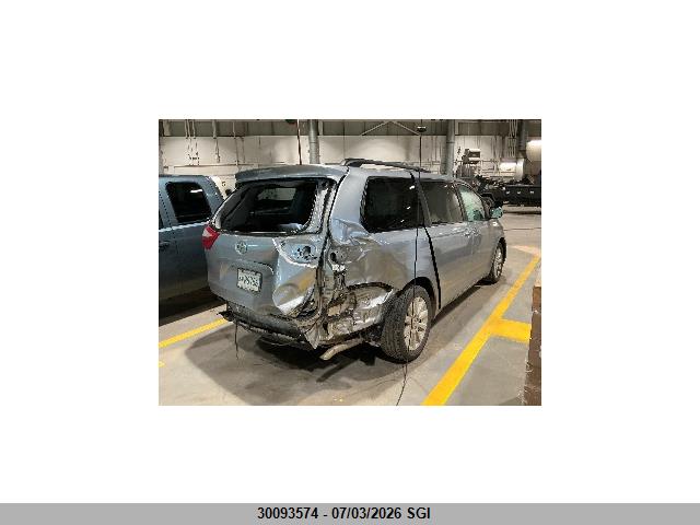 2015 Toyota Sienna Xle/limited მანქანა იყიდება აუქციონზე, vin: 5TDDK3DC9FS118586, აუქციონის ნომერი: 30093574