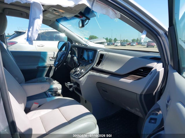 2015 Toyota Sienna Xle/limited მანქანა იყიდება აუქციონზე, vin: 5TDDK3DC9FS118586, აუქციონის ნომერი: 30093574