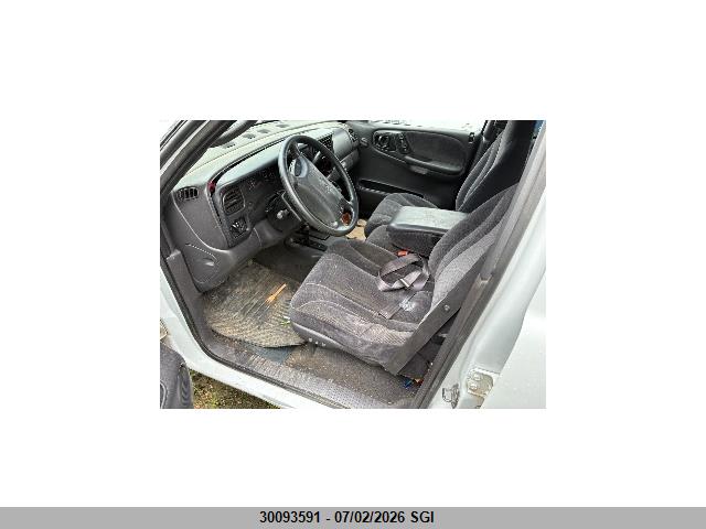 2000 Dodge Dakota Quad მანქანა იყიდება აუქციონზე, vin: 1B7GG2AN0YS670924, აუქციონის ნომერი: 30093591