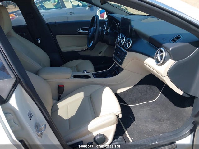 2017 Mercedes-benz Cla 250 4matic მანქანა იყიდება აუქციონზე, vin: WDDSJ4GB5HN420541, აუქციონის ნომერი: 30093077