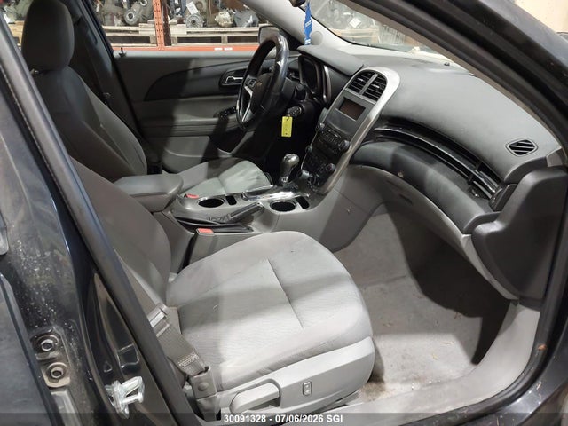 Chevrolet MALIBU LS 2015 1G11B5SL8FF233089 Image 5