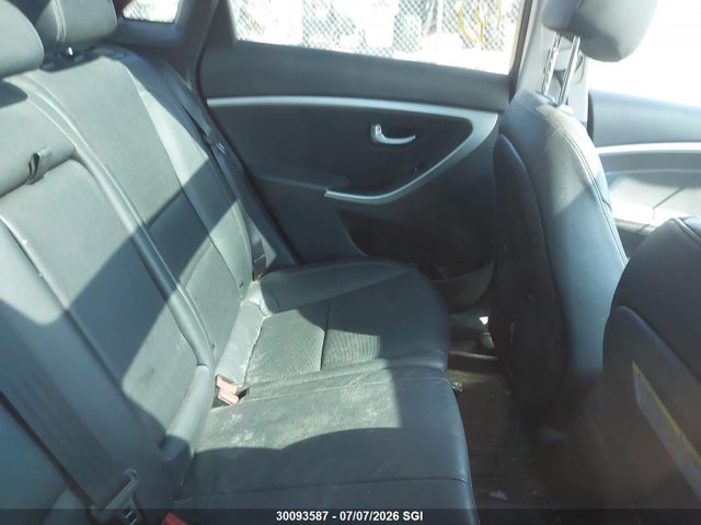 Продаж на аукціоні авто 2013 Hyundai Elantra Gt, vin: KMHD35LE0DU139844, номер лоту: 30093587
