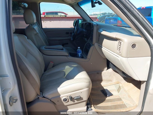 2005 Gmc Yukon Xl K1500 მანქანა იყიდება აუქციონზე, vin: 1GKFK16T25J247747, აუქციონის ნომერი: 30093694