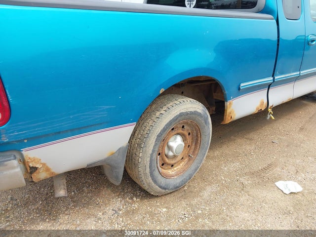 30091724 :رقم المزاد ، 2FTZX1722WCB01008 vin ، 1998 Ford F150 مزاد بيع