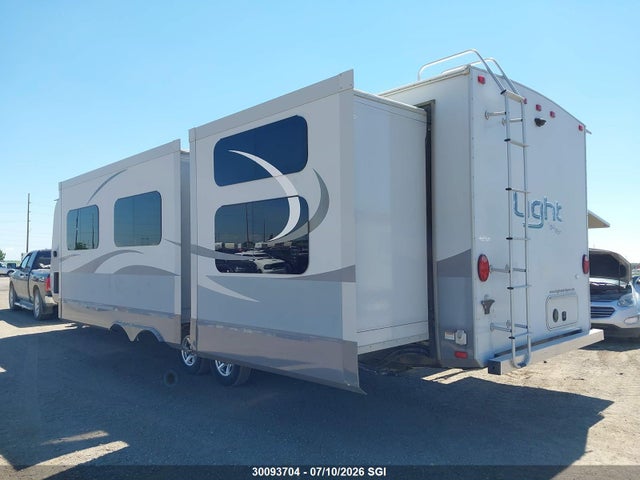 Open Range Rv Company 308bhs 2015 58TTX3725F2018455 Image 3
