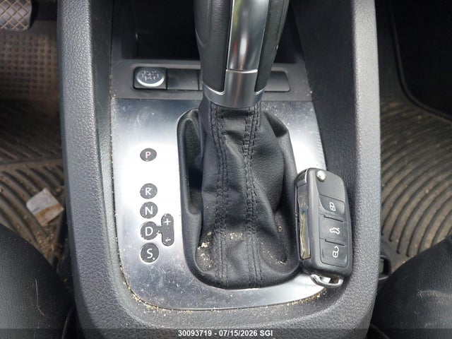 30093719 :رقم المزاد ، 3VWLX7AJ9DM424527 vin ، 2013 Volkswagen Jetta Sel مزاد بيع