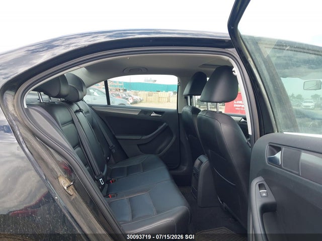 30093719 :رقم المزاد ، 3VWLX7AJ9DM424527 vin ، 2013 Volkswagen Jetta Sel مزاد بيع