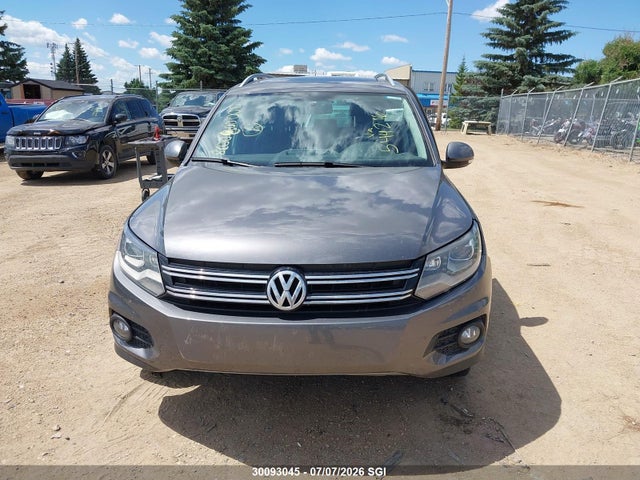 WVGJV7AX7FW544216 Volkswagen Tiguan S/se/sel/r-line