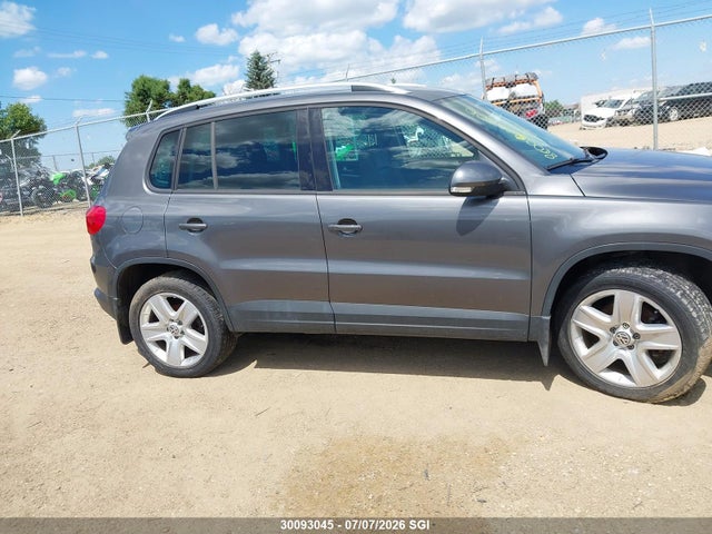WVGJV7AX7FW544216 Volkswagen Tiguan S/se/sel/r-line