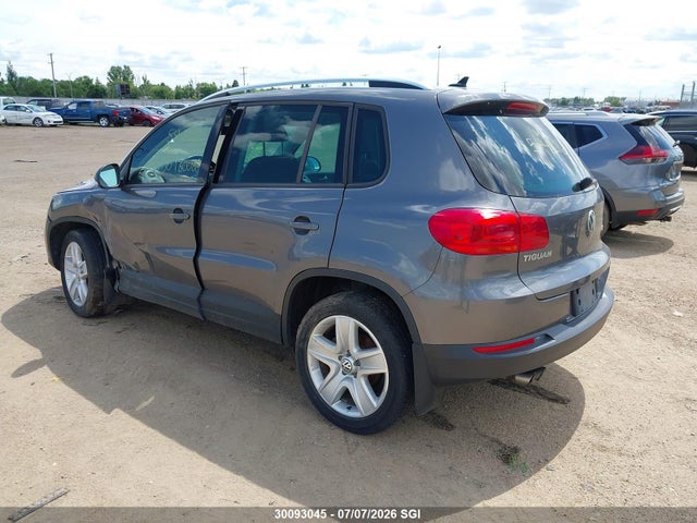 WVGJV7AX7FW544216 Volkswagen Tiguan S/se/sel/r-line