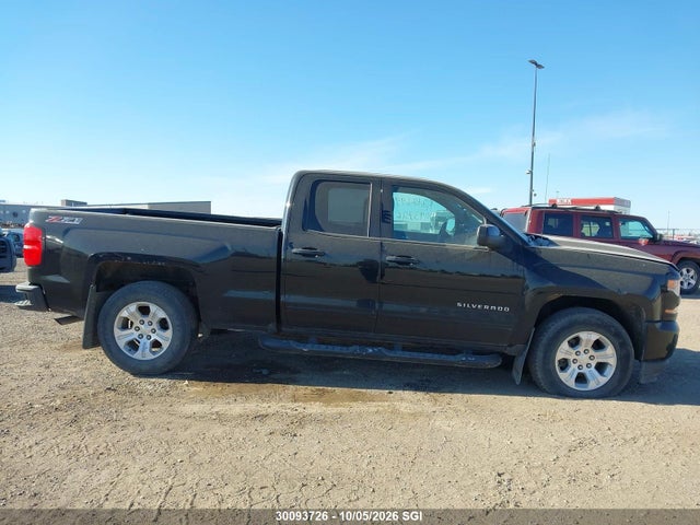 Aukcja sprzedaży 2017 Chevrolet Silverado K1500 Lt, vin: 1GCVKREC4HZ386243, numer aukcji: 30093726