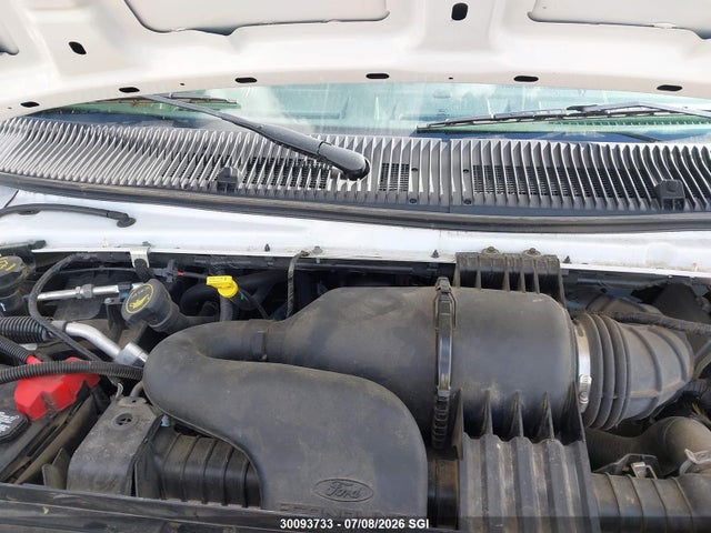 Ford Econoline E450 Super Duty Cutaway Van 2019 1FDXE4FS8KDC20218 Image 10