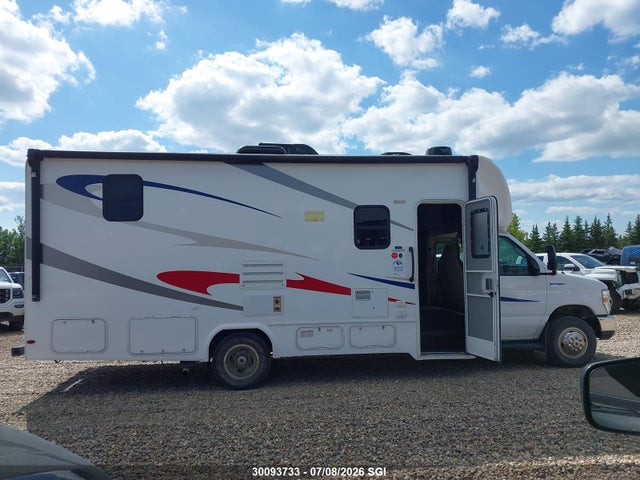 Ford Econoline E450 Super Duty Cutaway Van 2019 1FDXE4FS8KDC20218 Image 13