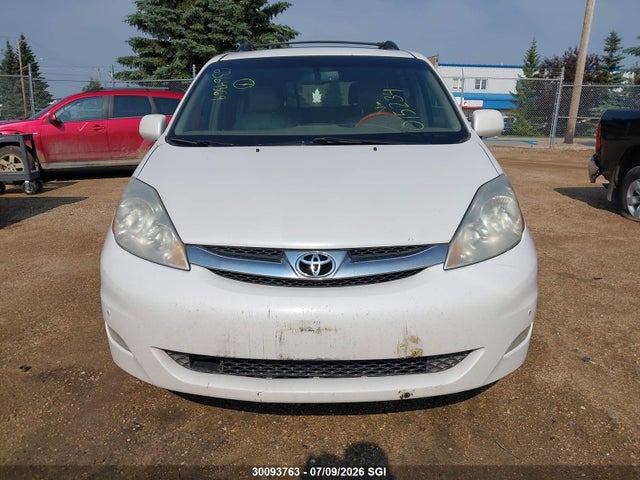 2008 Toyota Sienna Xle/xle Limited მანქანა იყიდება აუქციონზე, vin: 5TDBK22C18S015234, აუქციონის ნომერი: 30093763