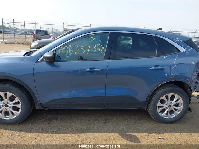 30092965 :رقم المزاد ، 1FMCU9GN4PUA63768 vin ، 2023 Ford Escape Active مزاد بيع