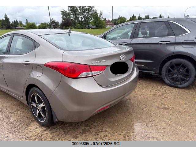 30093805 :رقم المزاد ، 5NPDH4AE7DH213452 vin ، 2013 Hyundai Elantra Gls/limited مزاد بيع