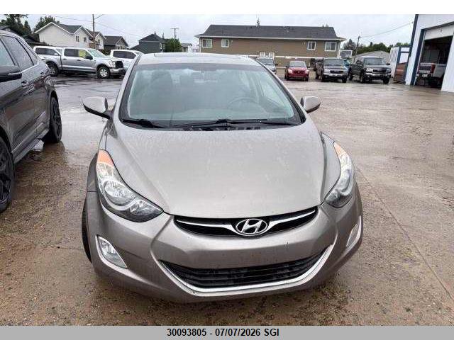 30093805 :رقم المزاد ، 5NPDH4AE7DH213452 vin ، 2013 Hyundai Elantra Gls/limited مزاد بيع