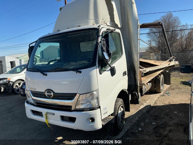 Hino 195 2018 2AYGDM2H9J1000462 Image 2
