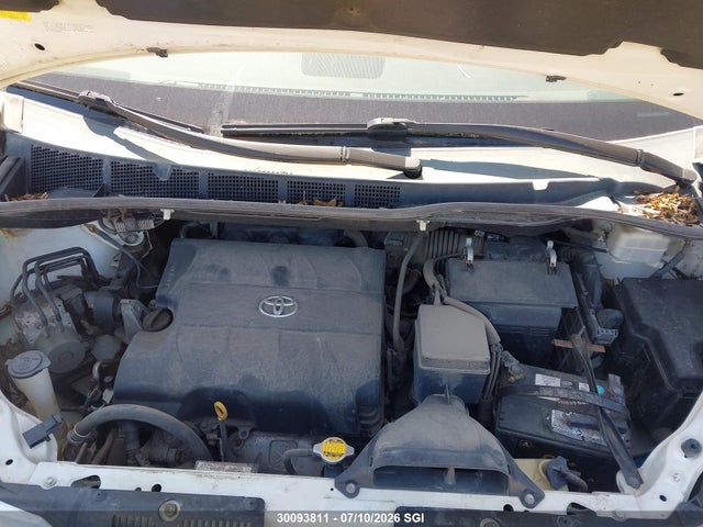 Auction sale of the 2011 Toyota Sienna Xle/limited, vin: 5TDDK3DC3BS022950, lot number: 30093811