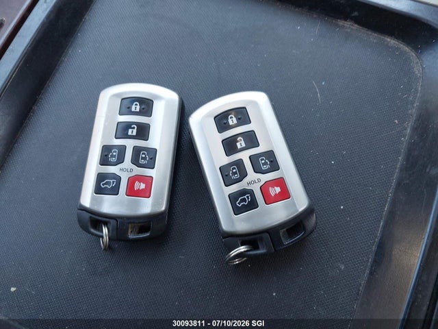 Продажа на аукционе авто 2011 Toyota Sienna Xle/limited, vin: 5TDDK3DC3BS022950, номер лота: 30093811