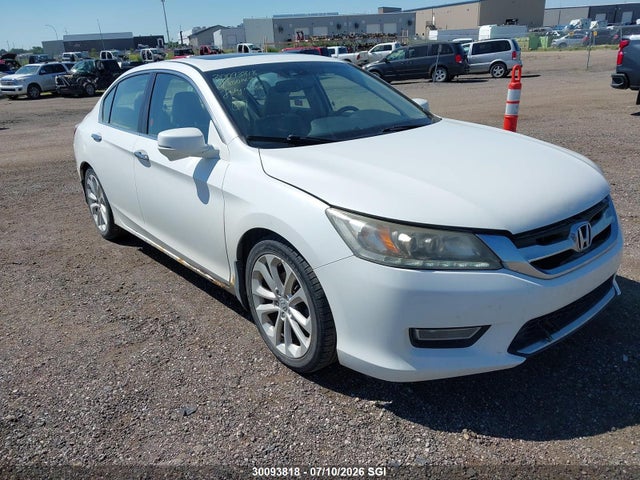 2013 Honda Accord Touring მანქანა იყიდება აუქციონზე, vin: 1HGCR2F90DA800142, აუქციონის ნომერი: 30093818