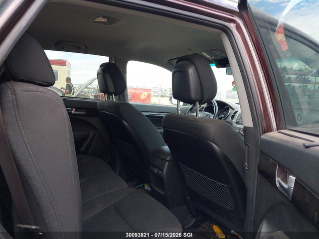 KIA SORENTO LX 2014 5XYKT3A61EG519502 Image 8