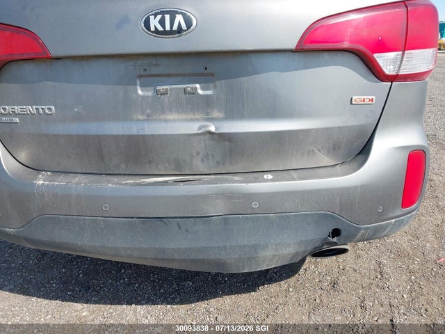 KIA SORENTO LX 2015 5XYKTCA67FG558662 Image 16