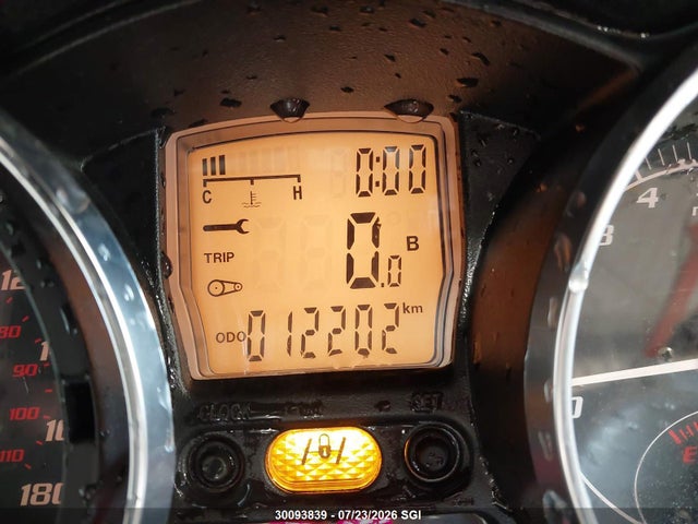 30093839 :رقم المزاد ، ZAPM610X4B5500010 vin ، 2011 Piaggio Mp3 500 Sport Abs مزاد بيع