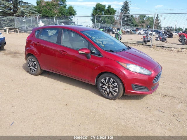 30093037 :رقم المزاد ، 3FADP4EJ2FM131478 vin ، 2015 Ford Fiesta Se مزاد بيع