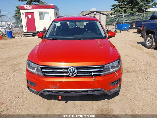 3VV0B7AX8JM041233 Volkswagen TIGUAN S