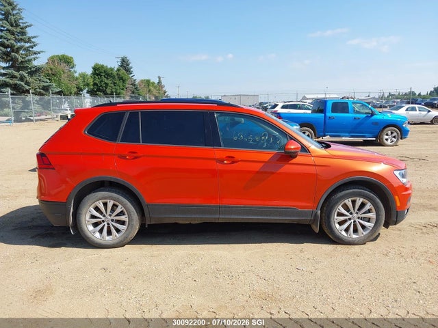 3VV0B7AX8JM041233 Volkswagen TIGUAN S