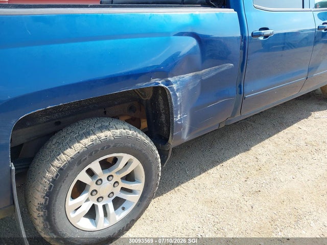 30093569 :رقم المزاد ، 3GCUKREC1JG472482 vin ، 2018 Chevrolet Silverado K1500 Lt مزاد بيع