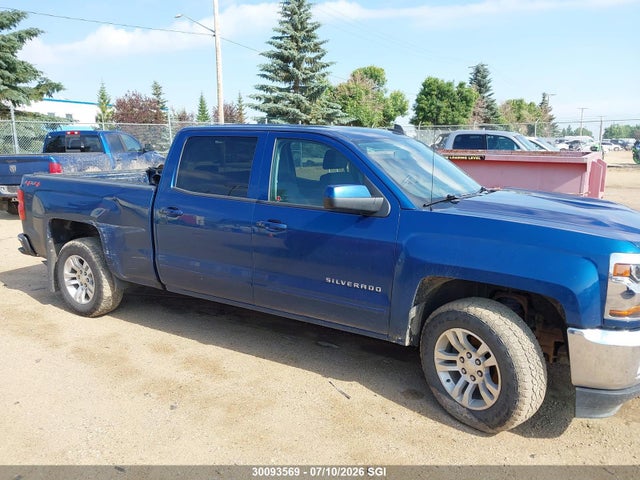 30093569 :رقم المزاد ، 3GCUKREC1JG472482 vin ، 2018 Chevrolet Silverado K1500 Lt مزاد بيع