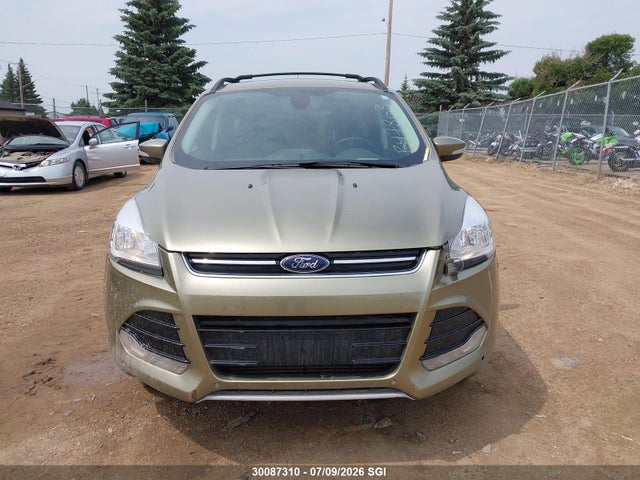 30087310 :رقم المزاد ، 1FMCU9H96DUB47863 vin ، 2013 Ford Escape Sel مزاد بيع
