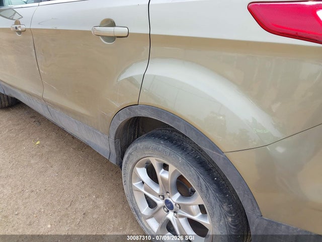 30087310 :رقم المزاد ، 1FMCU9H96DUB47863 vin ، 2013 Ford Escape Sel مزاد بيع