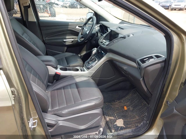 30087310 :رقم المزاد ، 1FMCU9H96DUB47863 vin ، 2013 Ford Escape Sel مزاد بيع