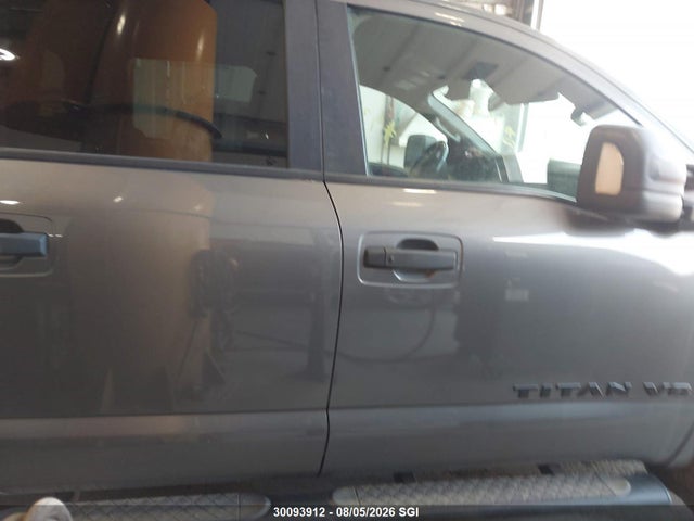Auction sale of the 2018 Nissan Titan Sv/sl/pro-4x/plat Res, vin: 1N6AA1E53JN547695, lot number: 30093912