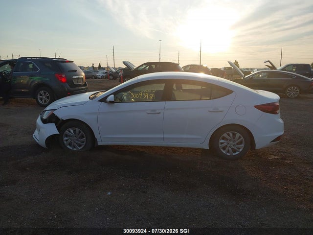 Hyundai Elantra Essential 2019 KMHD74LF7KU735182 Image 13