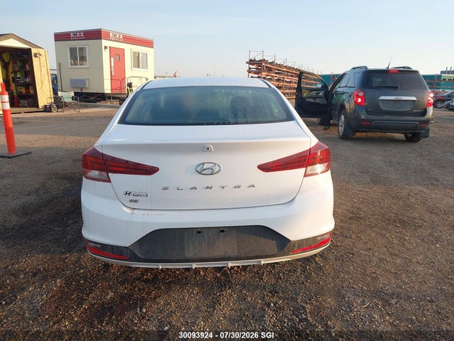 Hyundai Elantra Essential 2019 KMHD74LF7KU735182 Image 15