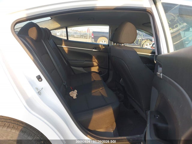Hyundai Elantra Essential 2019 KMHD74LF7KU735182 Image 8