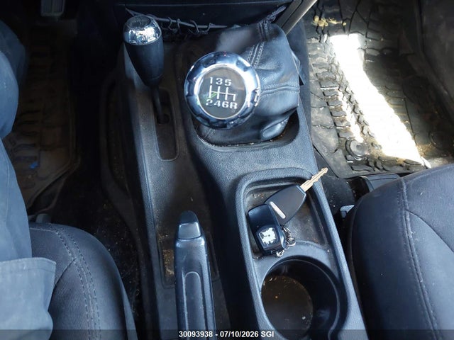 1C4AJWAGXHL517820 Jeep Wrangler Sport