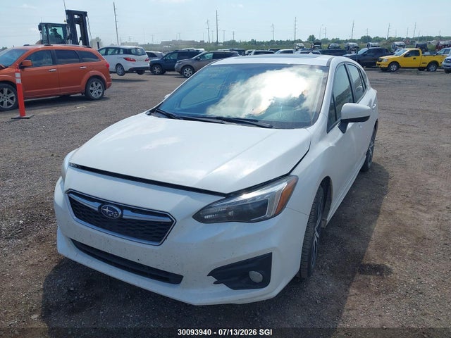 Subaru Impreza Premium Plus 2018 4S3GTAH6XJ3736643 Image 2