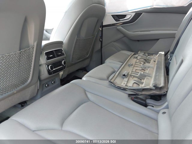WA1LAAF79JD024810 Audi Q7 Premium Plus