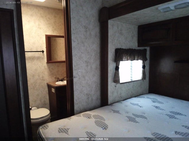 Продаж на аукціоні авто 2012 Forest River Inc. Coachmen 330fbh, vin: 5ZT3CHYB3CA305403, номер лоту: 30093980