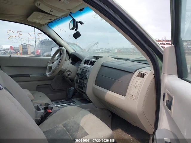 2008 Ford Escape Xlt მანქანა იყიდება აუქციონზე, vin: 1FMCU93Z68KA48789, აუქციონის ნომერი: 30094007
