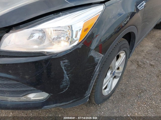 30094041 :رقم المزاد ، 1FMCU9GX3FUC17449 vin ، 2015 Ford Escape Se مزاد بيع