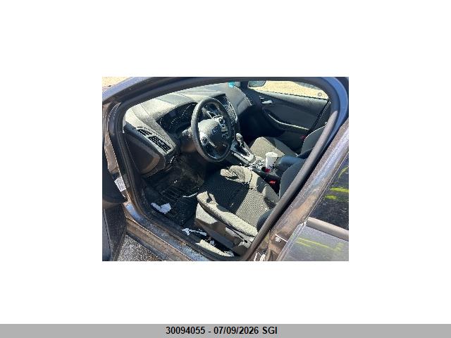 Ford FOCUS SE 2014 1FADP3K23EL352434 Image 5